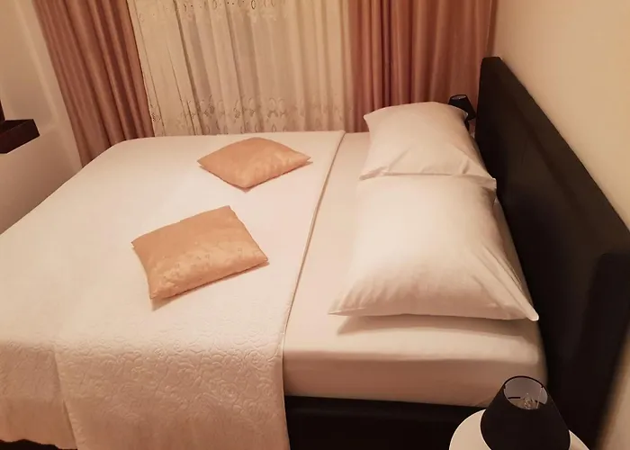 Minerva - One Bedroom A2 *